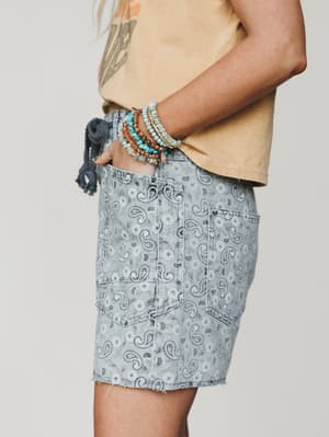 Paisley Parade Shorts - Paisley L / Paisley