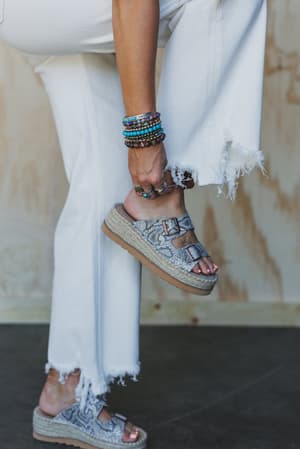 aero-distressed-jeans-white/White