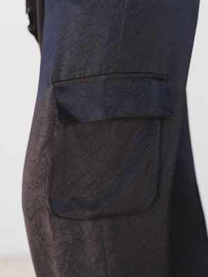 Stealing The Show Satin Pants - Black XL / Black