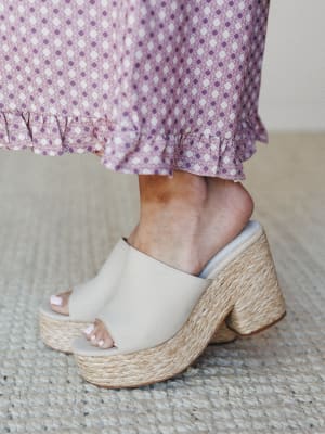 Ashlyn Heel Slide - Ivory 7 / Ivory