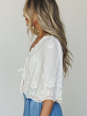 Sweet Pea Floral Embroidered Blouse - Ivory XL / Ivory