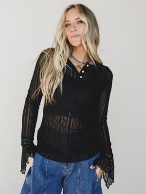 Quaint Darling Lace Long Sleeve Top - Black XL / Black