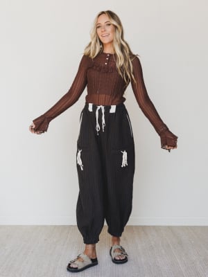 Quaint Darling Lace Long Sleeve Top - Chocolate XL / Chocolate