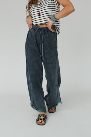 so-comfy-wide-leg-cropped-pant-new-navy/Navy