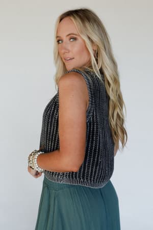 coast-along-top-black/Black