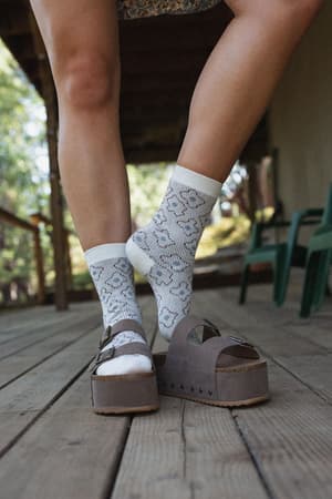 retro-bloom-socks-ivory/Ivory