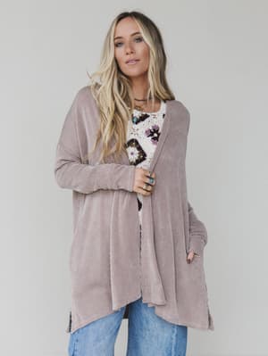 the-nest-classic-layers-cardigan-acorn/Acorn