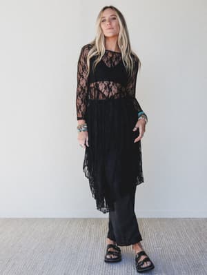 sunstone-vale-dress-black/Black