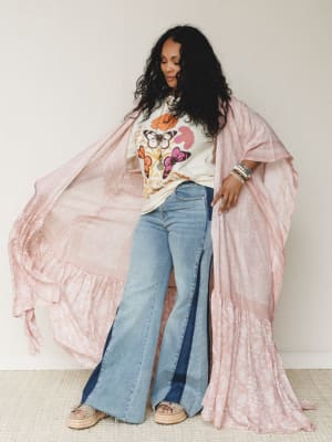 paisley-tapestry-free-flow-duster-kimono-blush/Blush