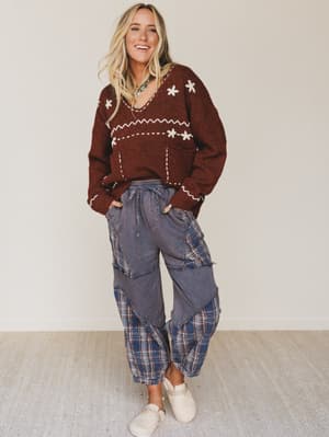 sewn-in-bloom-sweater-red/Brick