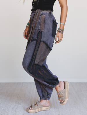 lace-daze-pants-black/Black
