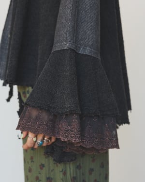 Flutter Fly Bell Sleeve Top - Black XL / Black