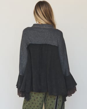 Flutter Fly Bell Sleeve Top - Black XL / Black