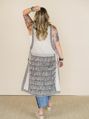 Jolie Prairie Top - Taupe XL / Taupe