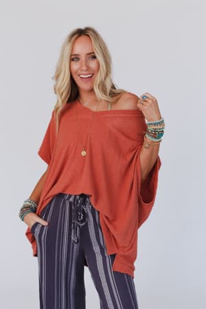 rowan-oversized-ribbed-knit-top-brick/Brick