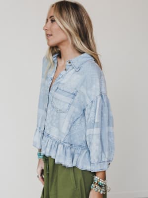 Time to Arrive Top - Light Denim L / Light Denim