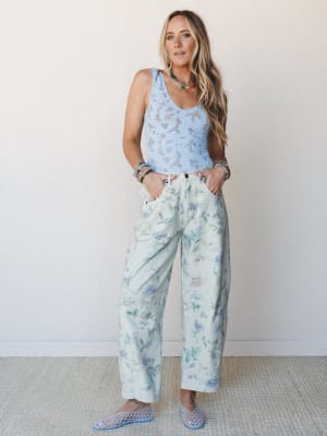 Decades Of Florals Barrel Jeans - Blue L / Blue