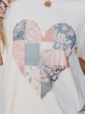 The Nest Patches Of Love Graphic Tee - Ivory XL / Ivory