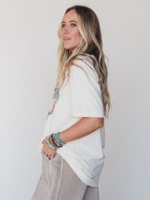 The Nest Patches Of Love Graphic Tee - Ivory XL / Ivory