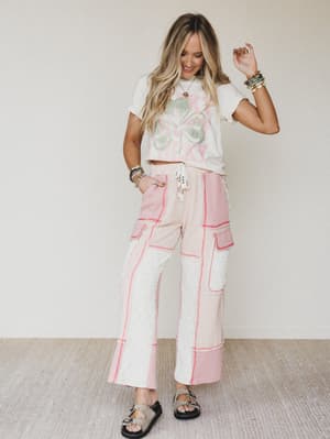 The Nest Happy Go Lucky Graphic Tee - Ivory L / Ivory