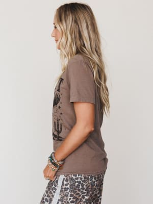 The Nest Desert Soul Graphic Tee - Espresso XL / Espresso