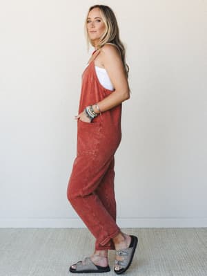 brooke-pocket-jumpsuit-rust/Rust