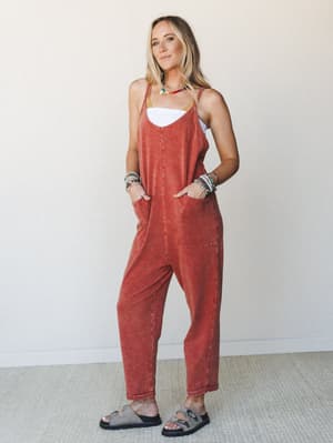 brooke-pocket-jumpsuit-rust/Rust