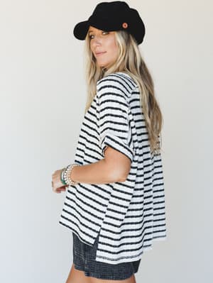 Timeless Lines Striped Tee - Black L/XL / Black