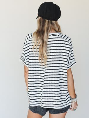 Timeless Lines Striped Tee - Black L/XL / Black