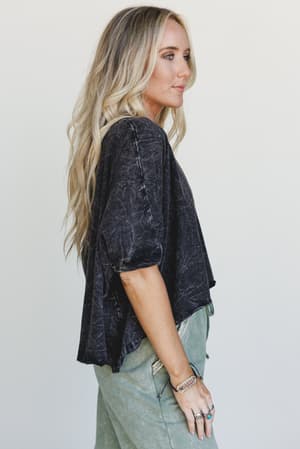 local-escape-top-black/Ash Black