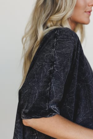 local-escape-top-black/Ash Black