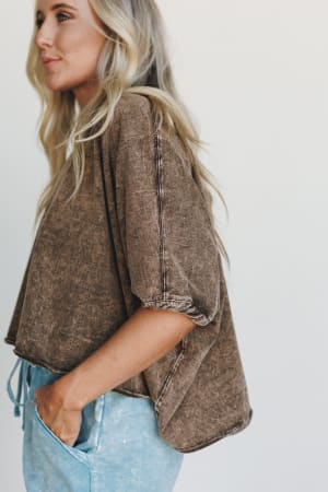 local-escape-top-brown/Brown