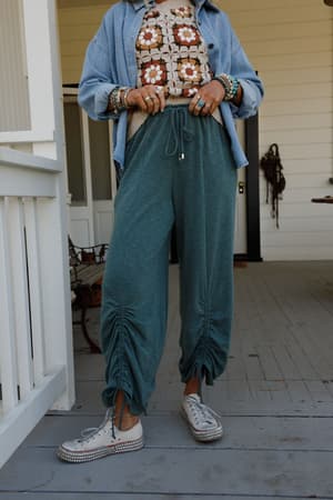 solie-cinched-pants-green-olive/Green Olive