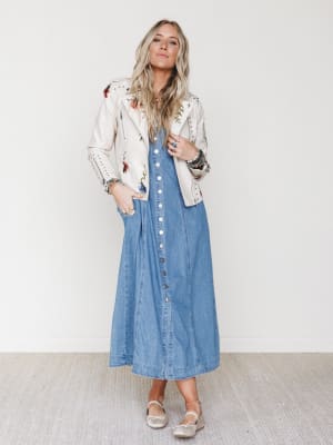 Small Town Girl Dress- Light Wash L / Light Wash