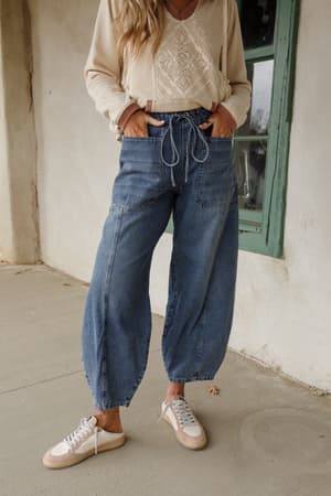 above-it-all-barrel-jeans-medium-wash/Blue