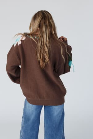 good-mood-flower-print-sweater-brown/Chocolate