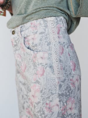 Antoinette Barrel Jeans - Khaki Floral L / Khaki Floral