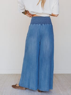 free-falling-wide-leg-pants-denim/Denim