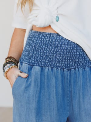 free-falling-wide-leg-pants-denim/Denim