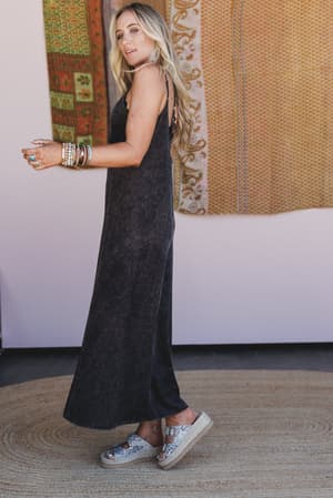 wild-bay-maxi-dress-ash-black/Ash Black