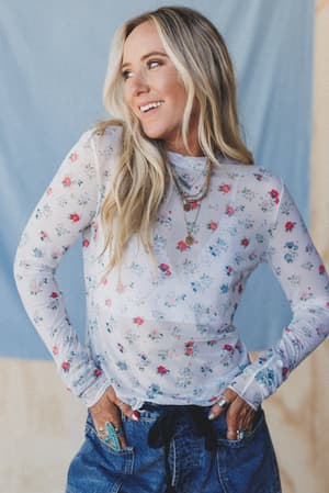 the-nest-made-you-blush-floral-top-ivory/Ivory