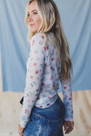the-nest-made-you-blush-floral-top-ivory/Ivory