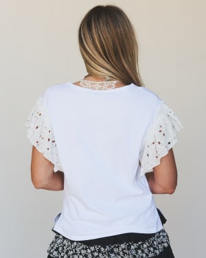 Elevate Basics Ruffled Top - White L / White