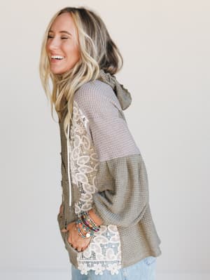 lace-bliss-flower-patch-top-olive/Olive
