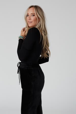emmi-square-neck-long-sleeve-top-black/Black