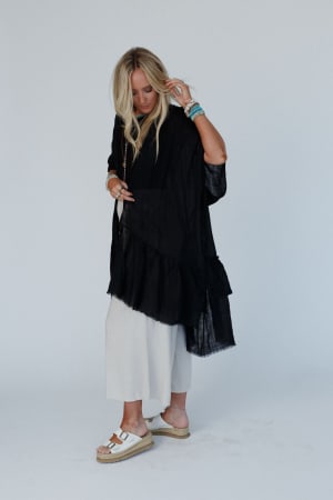 gwen-ruffle-kimono-black/Black