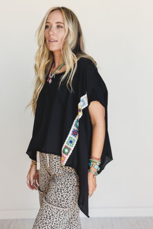 cottage-bloom-crochet-top-black/Black