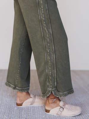so-comfy-wide-leg-pant-cropped-length-transition-olive/Faded Olive
