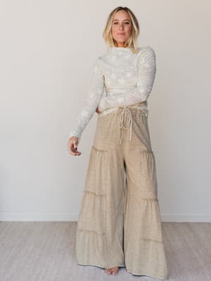 everyday-adventure-tiered-pants-tan/Tan