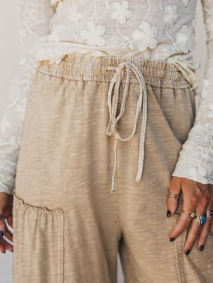everyday-adventure-tiered-pants-tan/Tan